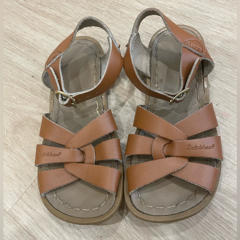 Saltwater sandals, brown size 11